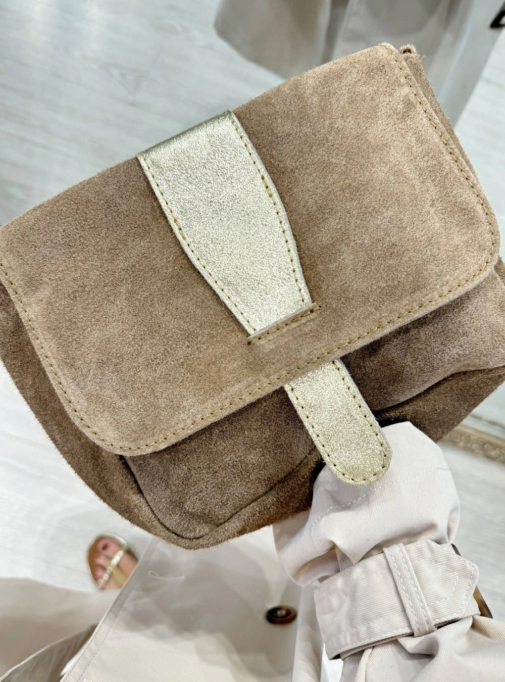 Bolso piel solapa gold