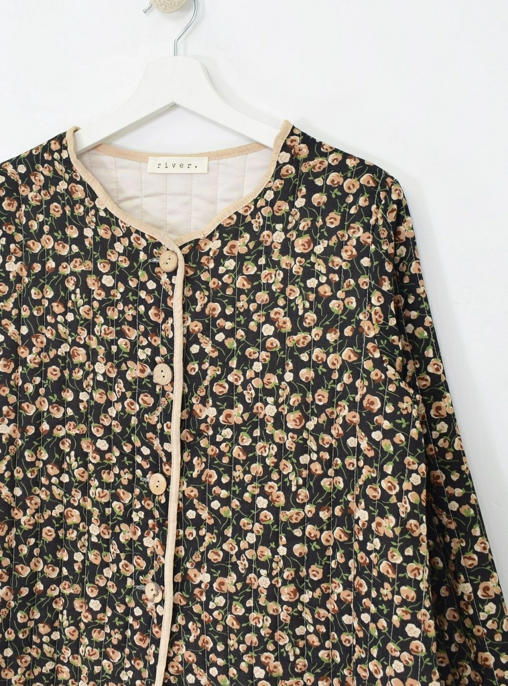 Chaqueta acolchada print flores